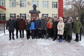Волгодонцы почтили память героя