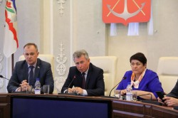 На заседании фракции «Единая Россия» обсудили предстоящий отчет главы Администрации Волгодонска