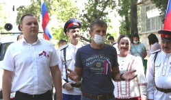 «Мой край – моя Россия»: в округах Волгодонска отметили один из главных государственных праздников