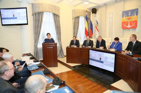Состоялось внеочередное заседание городской Думы