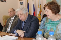 Совет старейшин Волгодонска обеспокоен проблемами взаимоотношений между поколениями