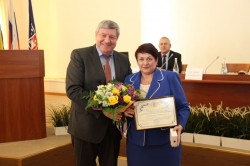 Председатель Волгодонской городской Думы – глава города Волгодонска Людмила Ткаченко награждена нагрудным знаком «За заслуги в развитии местного самоуправления»