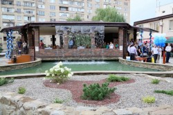 В подарок любимому городу