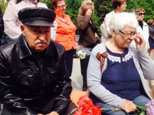 МИТИНГ ПАМЯТИ У ОБЕЛИСКА