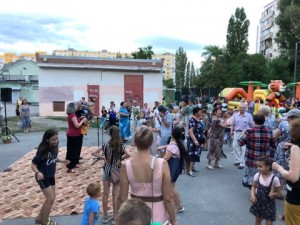 Весело и шумно в избирательном округе №15 отметили День города Волгодонска