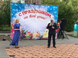 Депутат Пётр Горчанюк поздравил своих избирателей с Днём Победы – 9 МАЯ.
