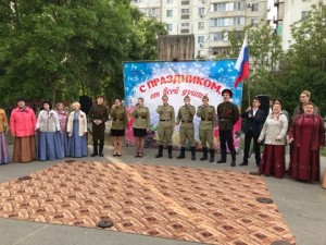 Депутат Пётр Горчанюк поздравил своих избирателей с Днём Победы – 9 МАЯ.