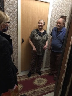 Накануне самого главного праздника - Дня Победы, в избирательном округе №15 поздравили ветеранов ВОВ
