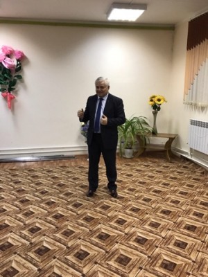 Депутат Петр Горчанюк поздравил самых активных женщин микрорайона №15 с Международным Женским Днём 8 Марта