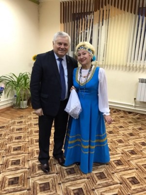 Депутат Петр Горчанюк поздравил самых активных женщин микрорайона №15 с Международным Женским Днём 8 Марта