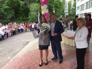 8 ОКРУГ. ПОСЛЕДНИЙ ЗВОНОК В ЦЕНТРЕ ОБРАЗОВАНИЯ