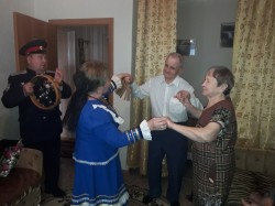 С юбилеем поздравляю!