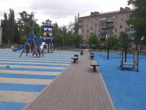 Жители трех домов округа № 4 решили участвовать в конкурсе «Лучший двор»