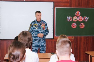 Георгий Ковалевский провел Урок мужества для ребят в школе № 9