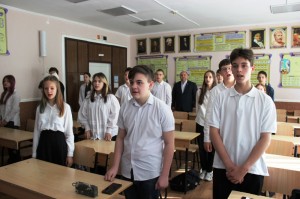 В школе № 9 депутат Георгий Ковалевский провел урок парламентаризма