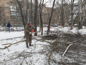 Округ № 4 присоединился к общегородскому субботнику
