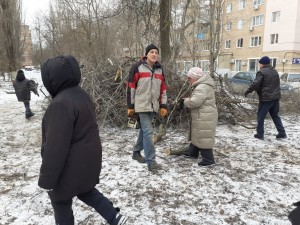 Округ № 4 присоединился к общегородскому субботнику