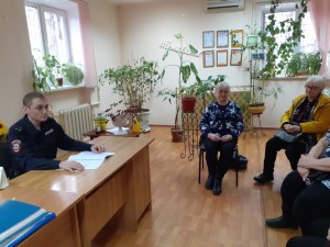 В округе № 4 прошла встреча жителей с участковым полиции