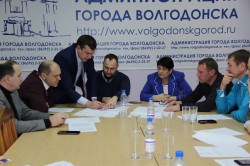 О дорогах и строительстве новой школы говорили на депутатской комиссии по землеустройству