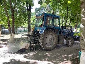 В 8 округе приступили к ремонту дорог