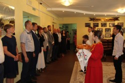 В школе-интернате «Восхождение» вместе с почётными гостями открыли турнир по плаванию