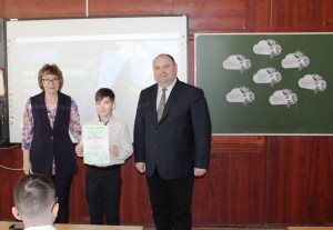 Депутат Георгий Ковалевский провел со школьниками урок «Без срока давности»