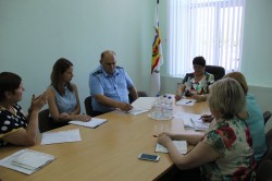 Людмила Ткаченко провела личный приём граждан при участии прокурора Волгодонска