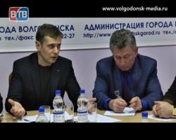 Депутатскую комиссию по ЖКХ посетил глава администрации Виктор Мельников